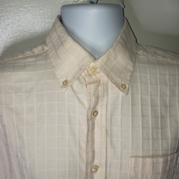 TOMMY HILFIGER Light Pink Button Down Shirt Size Medium - Picture 3 of 11